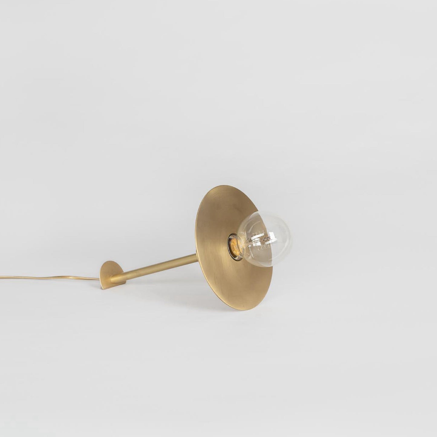 Lum'art - Lampe en Laiton Carnaby