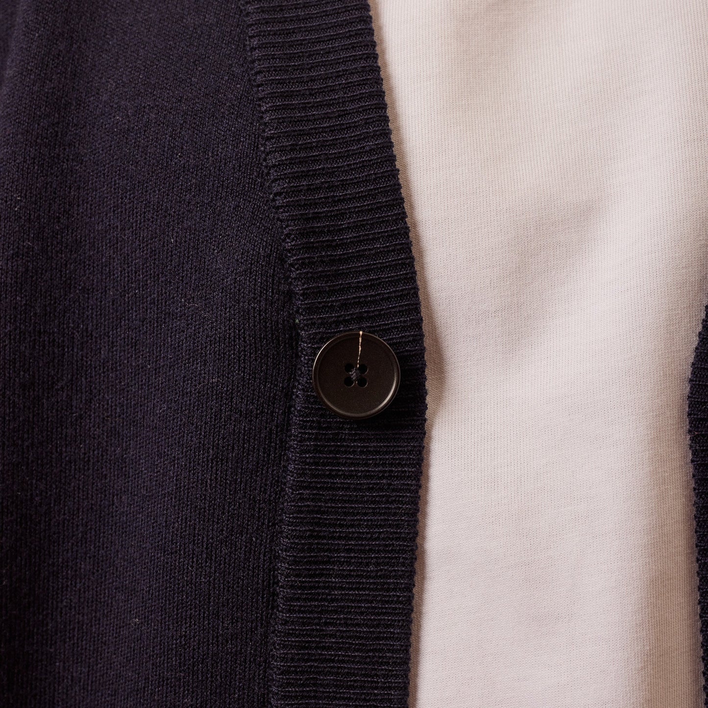 Le Cardigan Mérinos Homme par Julien Michaud