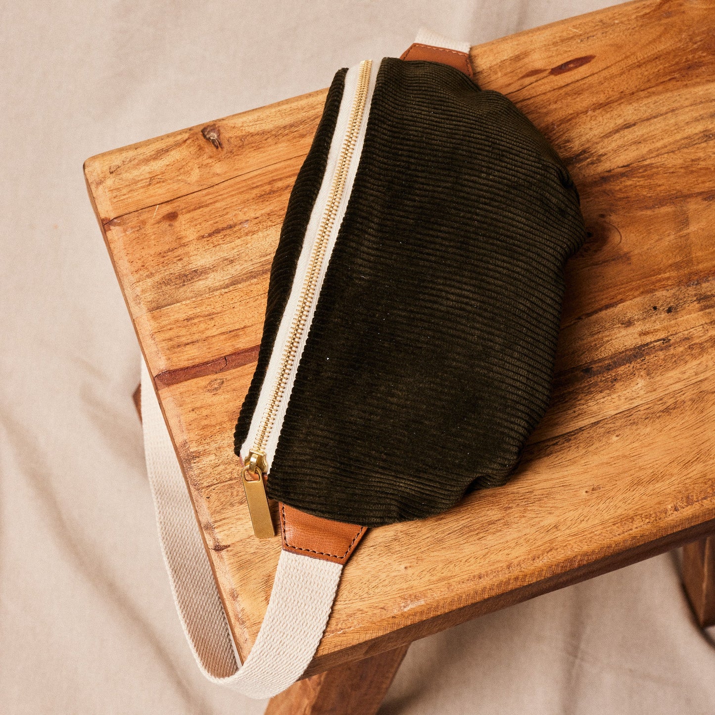 Le Sac Banane Velours & Cuir