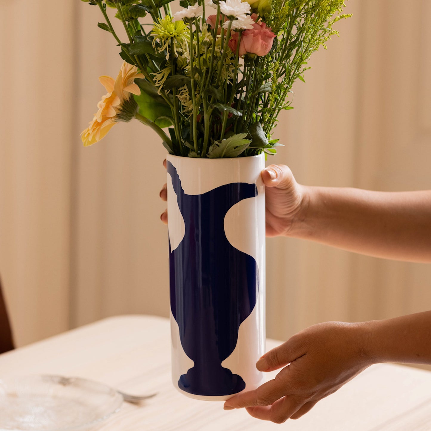 Le Grand Vase Aiguière